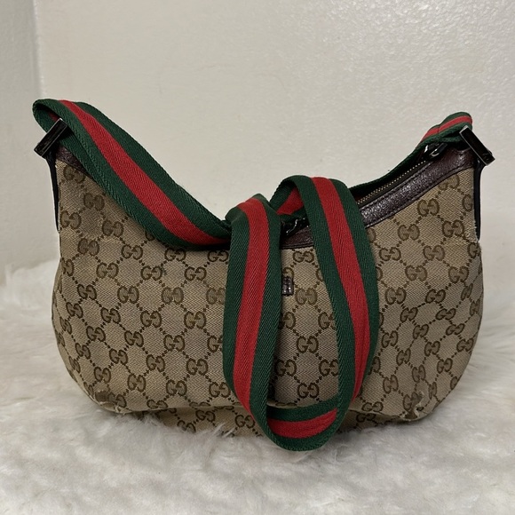 💯Authentic Gucci Shoulder Bag with Cherryline🍀 - Picture 9 of 15